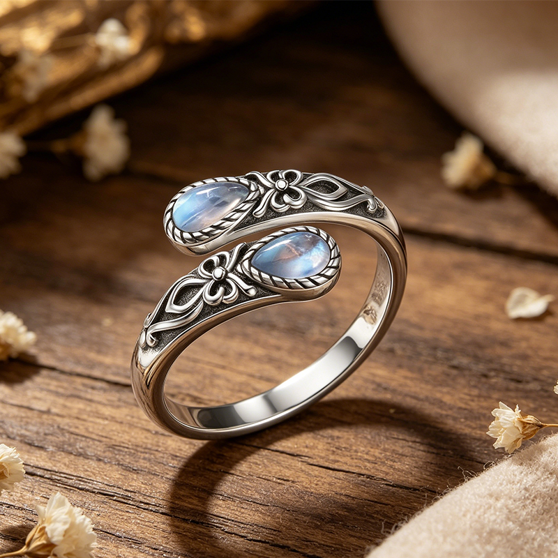 Vintage Adjustable Open Ring with Teardrop Glowing Zircon💧💍